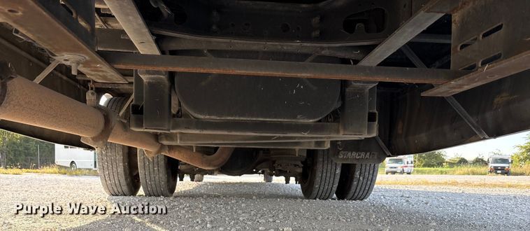 image for item EA7589 2013 Starcraft shuttle bus