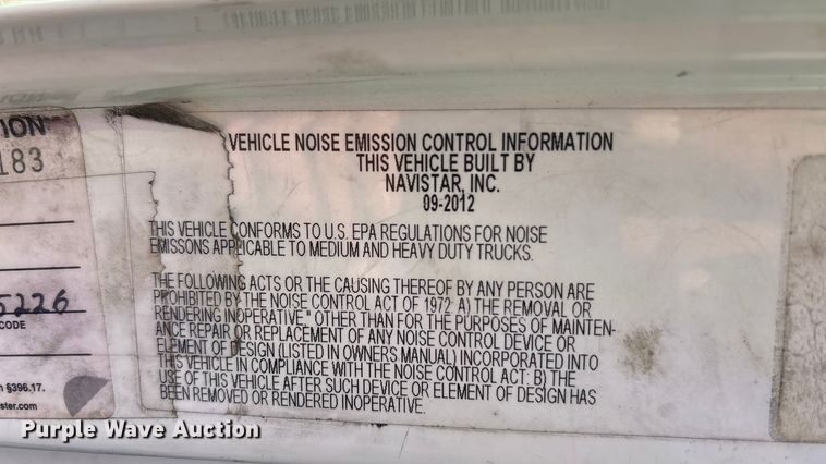 image for item EA7589 2013 Starcraft shuttle bus