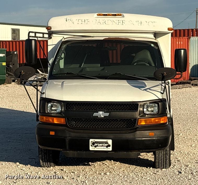image for item EA7590 2008 Chevrolet Express shuttle bus