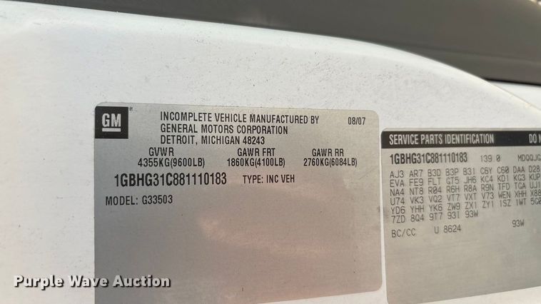 image for item EA7590 2008 Chevrolet Express shuttle bus