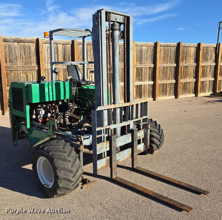 image for item EB1109 Moffett M5000 forklift