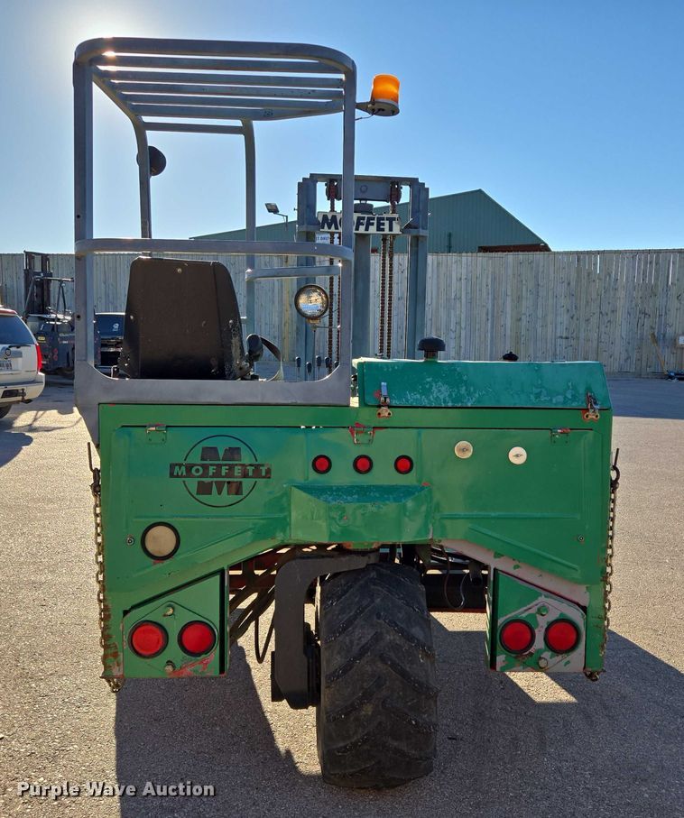 image for item EB1109 Moffett M5000 forklift