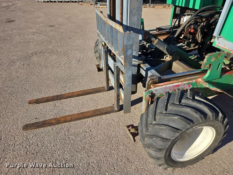 image for item EB1109 Moffett M5000 forklift