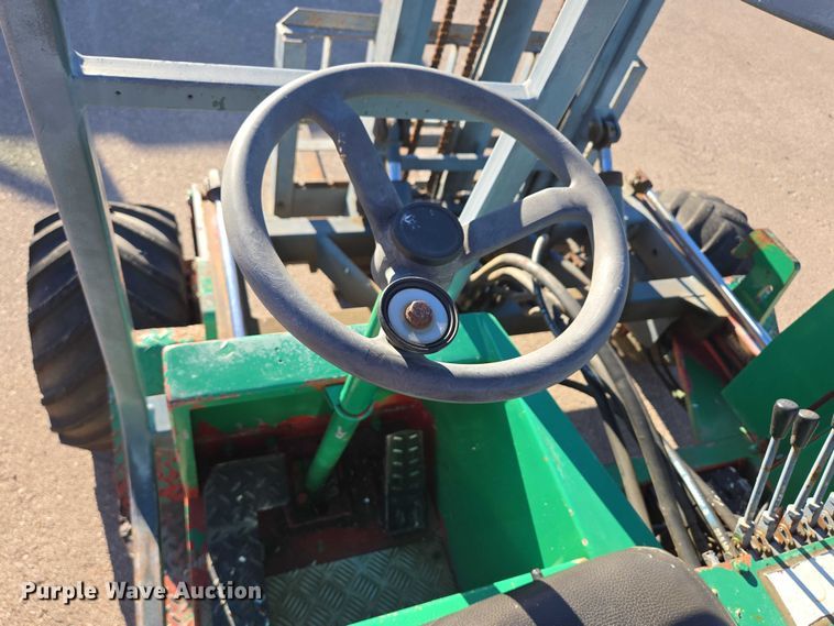 image for item EB1109 Moffett M5000 forklift