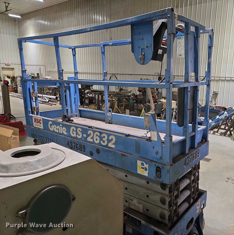 image for item EB1113 Genie GS-2632 scissor lift