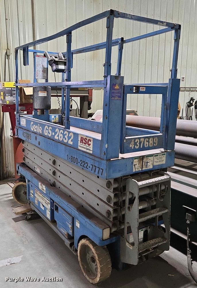 image for item EB1113 Genie GS-2632 scissor lift