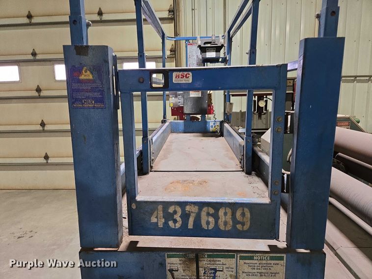 image for item EB1113 Genie GS-2632 scissor lift