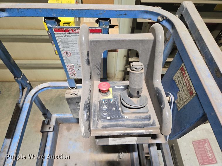 image for item EB1113 Genie GS-2632 scissor lift