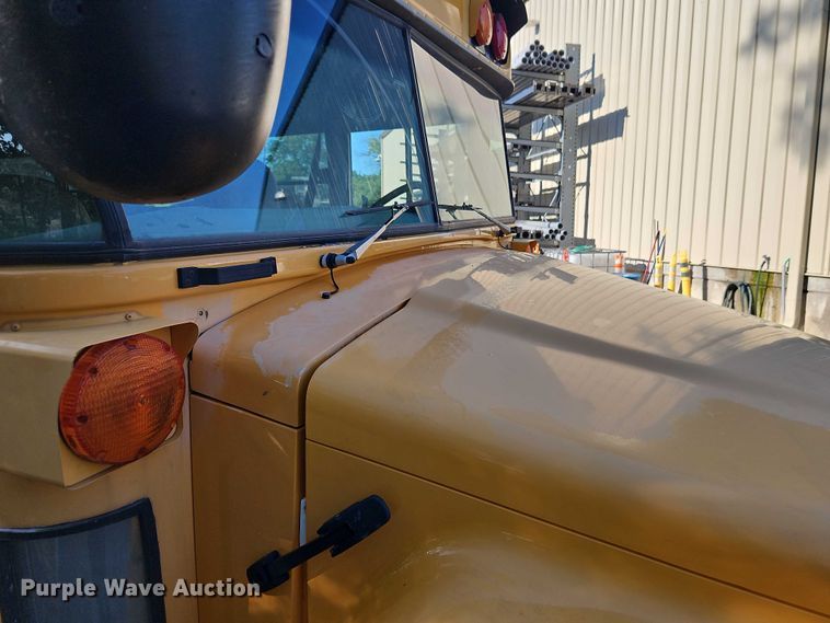 image for item EB8240 2005 Blue Bird Vision school bus