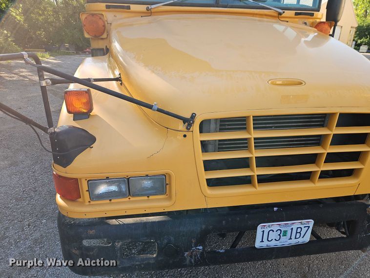 image for item EB8240 2005 Blue Bird Vision school bus