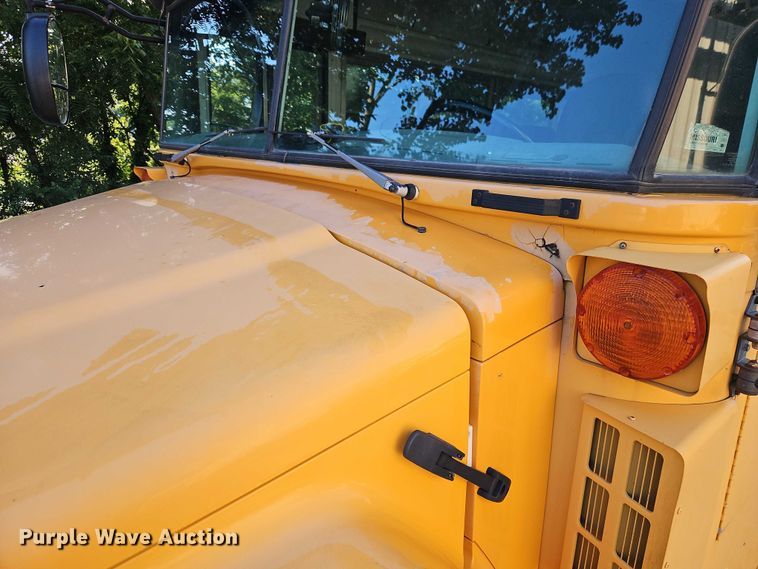 image for item EB8240 2005 Blue Bird Vision school bus