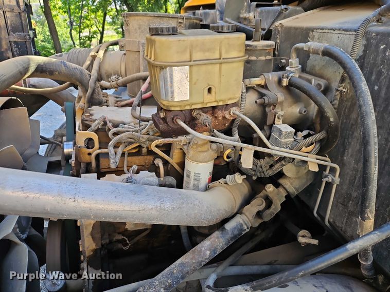 image for item EB8240 2005 Blue Bird Vision school bus