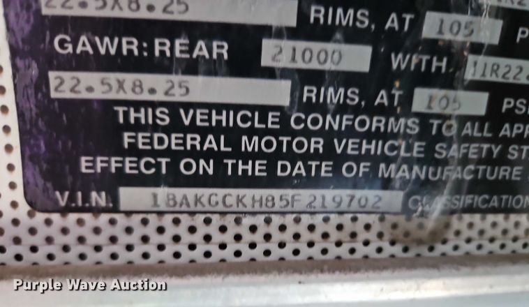 image for item EB8240 2005 Blue Bird Vision school bus