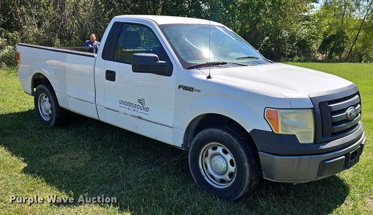 image for item EB8323 2010 Ford F150 pickup truck