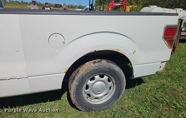image for item EB8323 2010 Ford F150 pickup truck