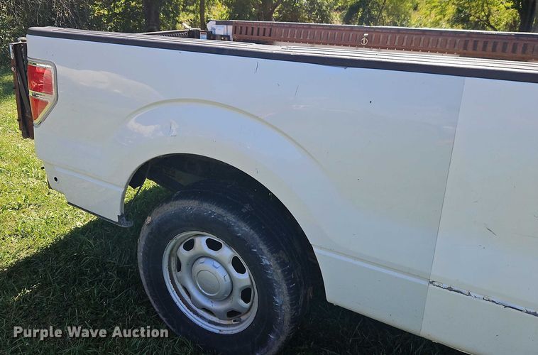 image for item EB8323 2010 Ford F150 pickup truck