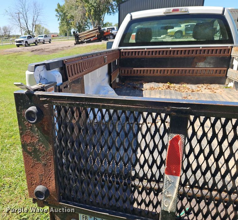 image for item EB8323 2010 Ford F150 pickup truck