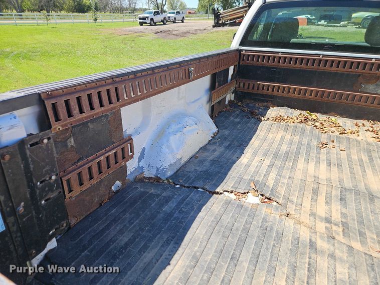 image for item EB8323 2010 Ford F150 pickup truck