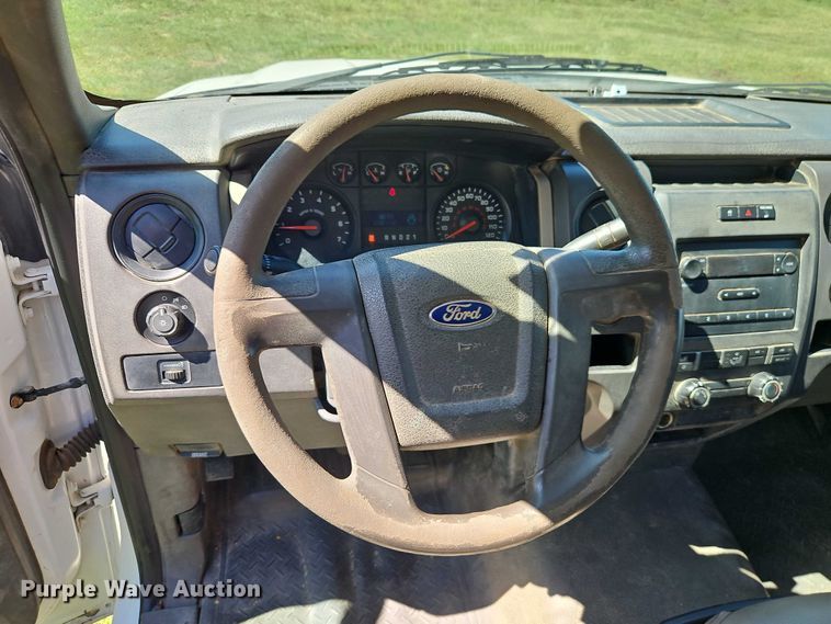 image for item EB8323 2010 Ford F150 pickup truck