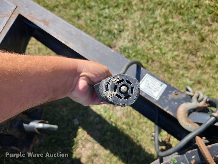 image for item EB8325 2017 Redi Haul RX1827NBE-102 equipment trailer