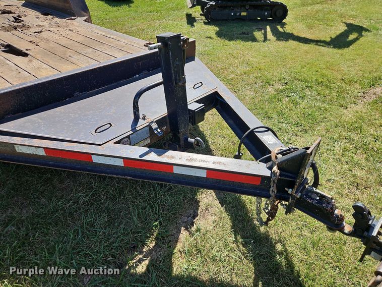 image for item EB8325 2017 Redi Haul RX1827NBE-102 equipment trailer