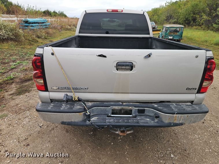 image for item EB8366 2006 Chevrolet Silverado 1500 Ext. Cab pickup truck