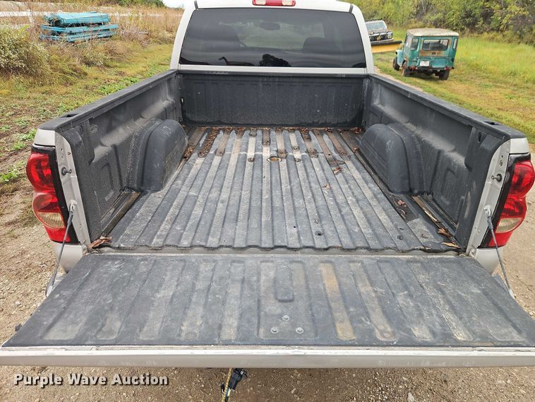 image for item EB8366 2006 Chevrolet Silverado 1500 Ext. Cab pickup truck
