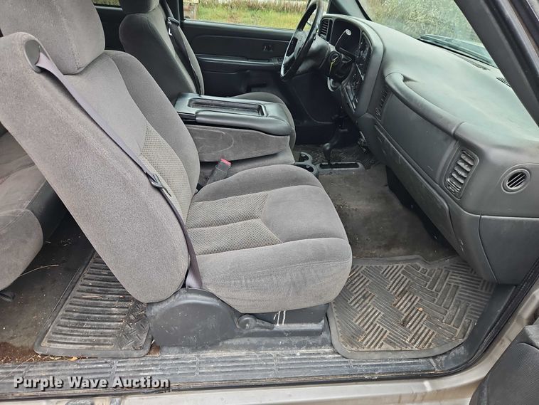 image for item EB8366 2006 Chevrolet Silverado 1500 Ext. Cab pickup truck