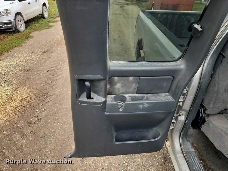 image for item EB8366 2006 Chevrolet Silverado 1500 Ext. Cab pickup truck