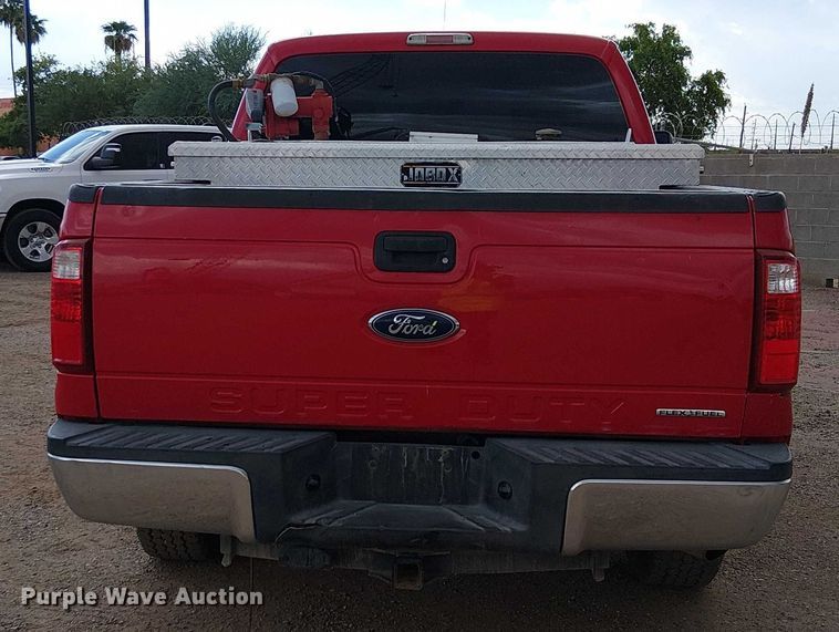 image for item EC1188 2013 Ford F250 Super Duty Crew Cab pickup truck