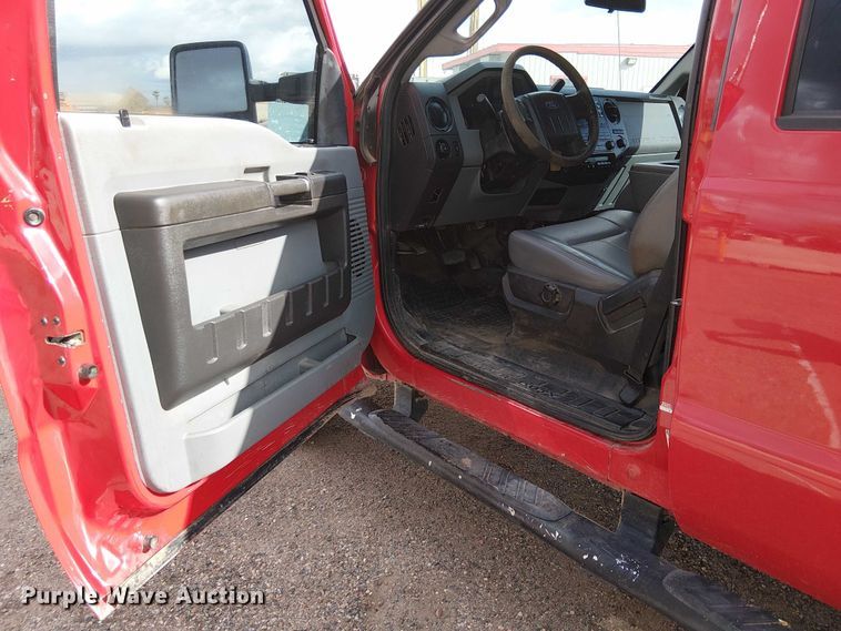 image for item EC1188 2013 Ford F250 Super Duty Crew Cab pickup truck