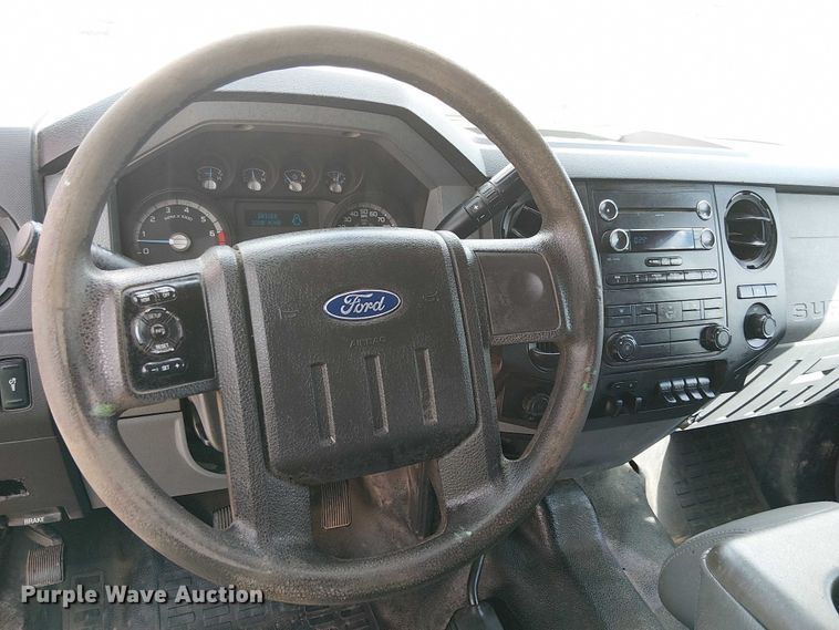 image for item EC1188 2013 Ford F250 Super Duty Crew Cab pickup truck