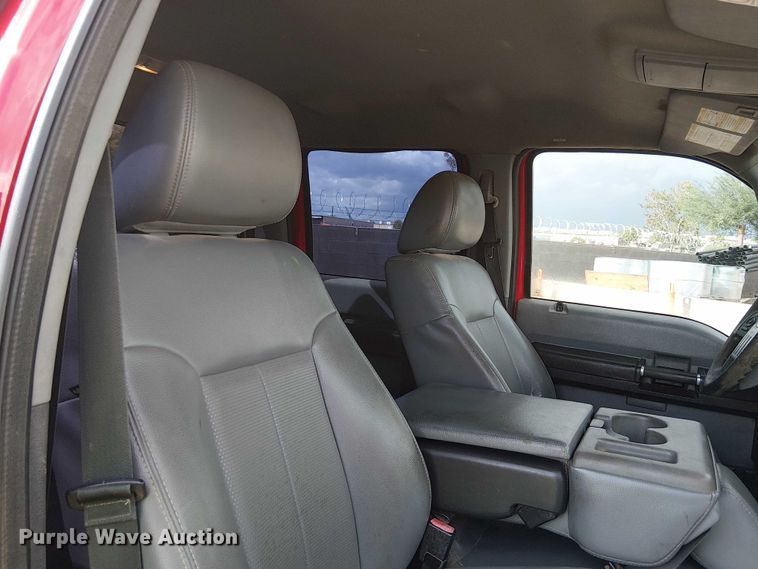 image for item EC1188 2013 Ford F250 Super Duty Crew Cab pickup truck