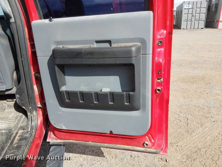 image for item EC1188 2013 Ford F250 Super Duty Crew Cab pickup truck