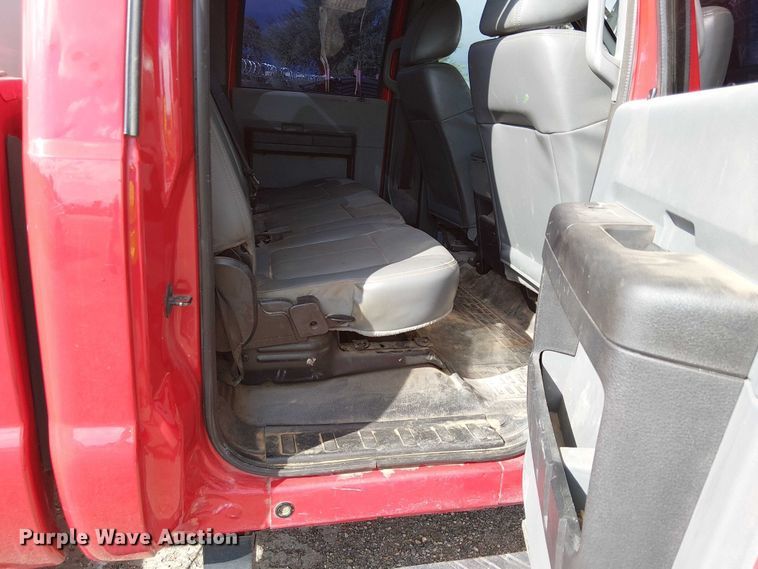 image for item EC1188 2013 Ford F250 Super Duty Crew Cab pickup truck
