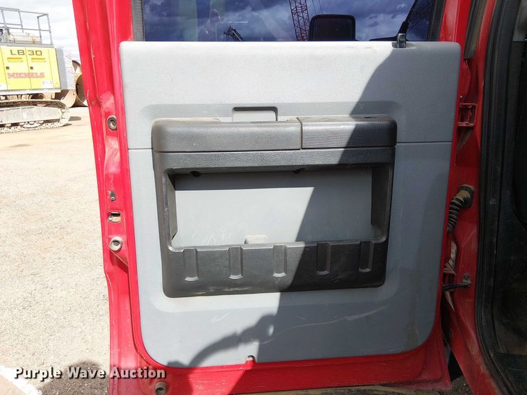 image for item EC1188 2013 Ford F250 Super Duty Crew Cab pickup truck