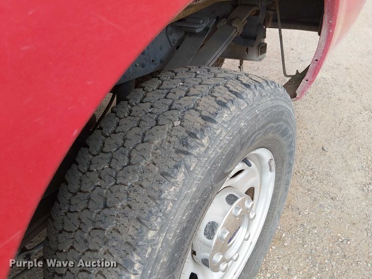 image for item EC1188 2013 Ford F250 Super Duty Crew Cab pickup truck