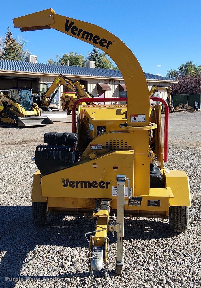 image for item EC1208 2019 Vermeer BC700XL wood chipper