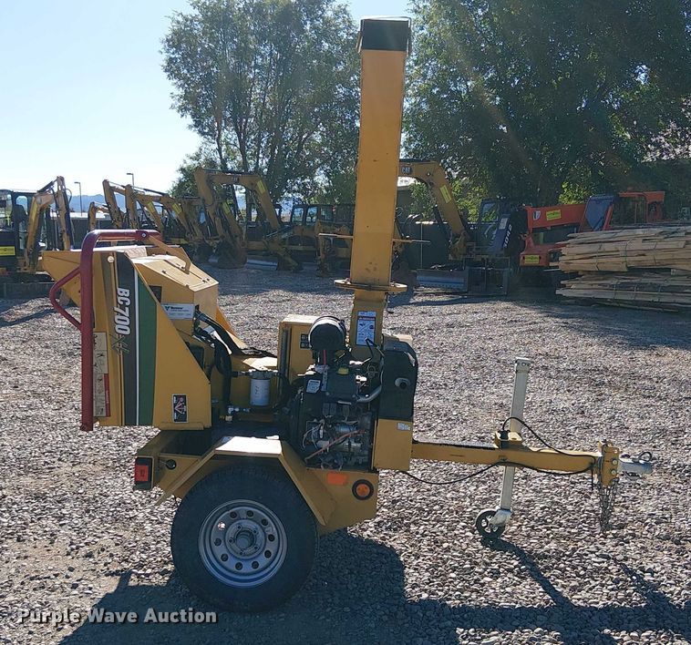 image for item EC1208 2019 Vermeer BC700XL wood chipper