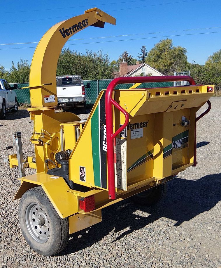 image for item EC1208 2019 Vermeer BC700XL wood chipper