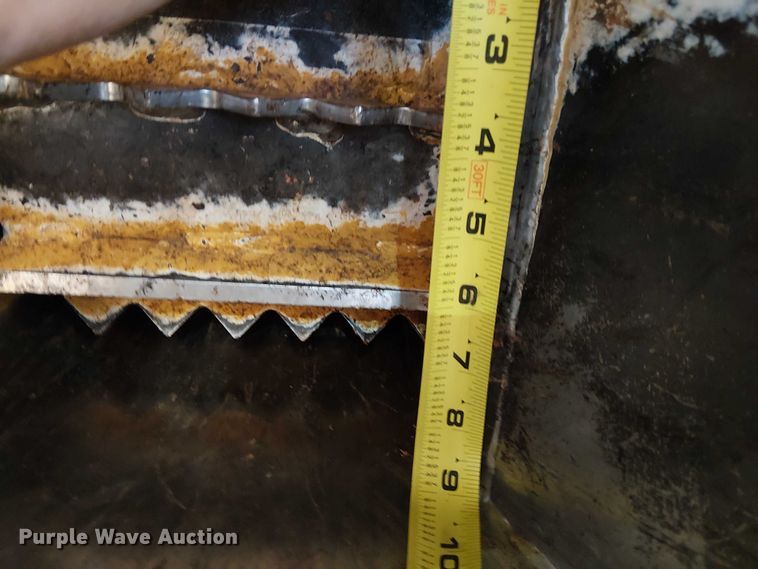 image for item EC1208 2019 Vermeer BC700XL wood chipper