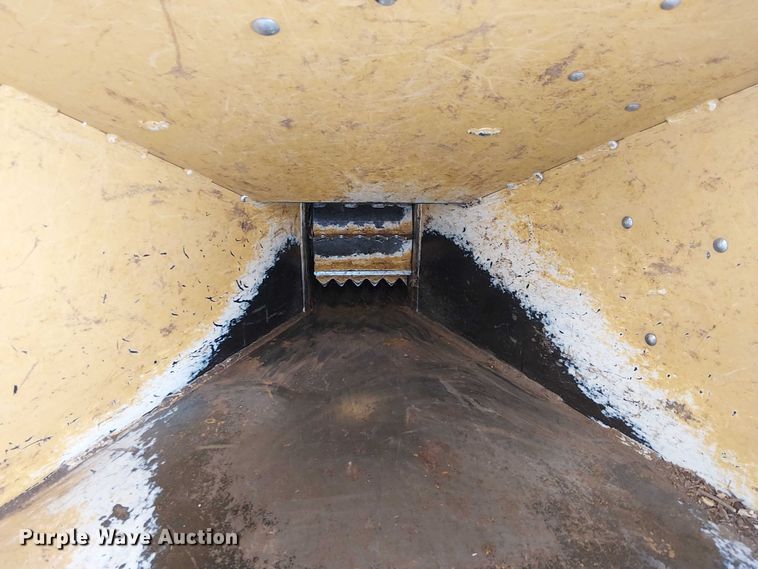 image for item EC1208 2019 Vermeer BC700XL wood chipper