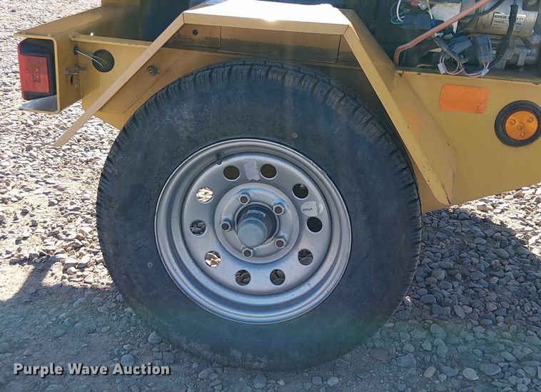 image for item EC1208 2019 Vermeer BC700XL wood chipper