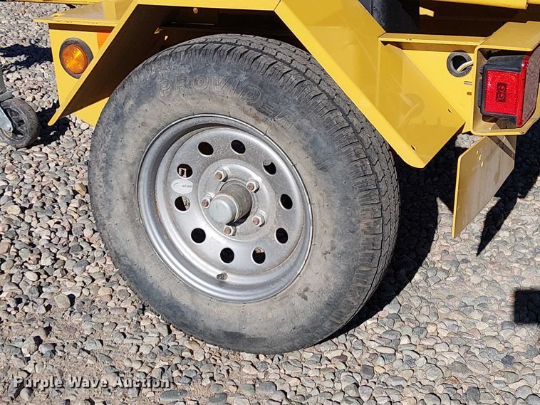 image for item EC1208 2019 Vermeer BC700XL wood chipper