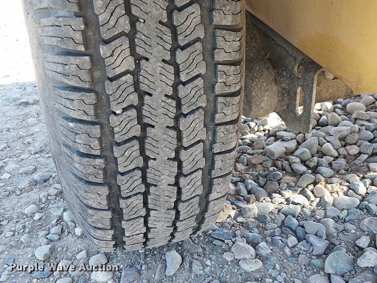 image for item EC1208 2019 Vermeer BC700XL wood chipper