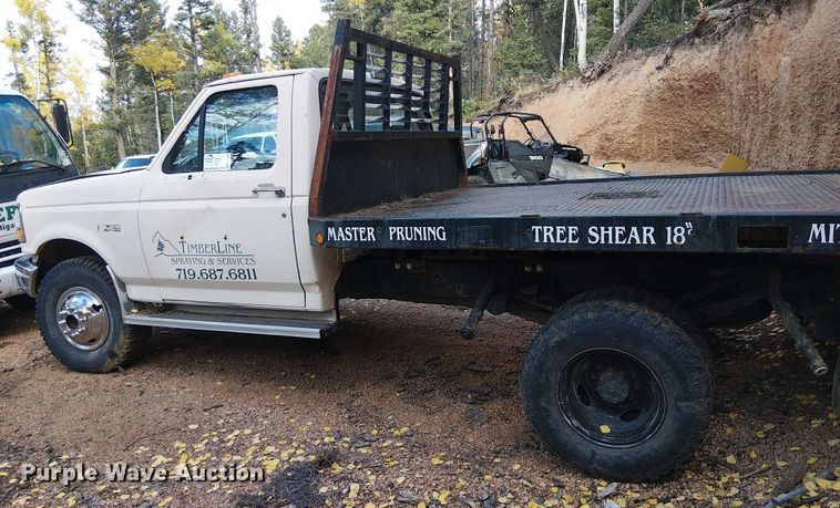image for item EC1210 1992 Ford F Super Duty dump flatbed truck