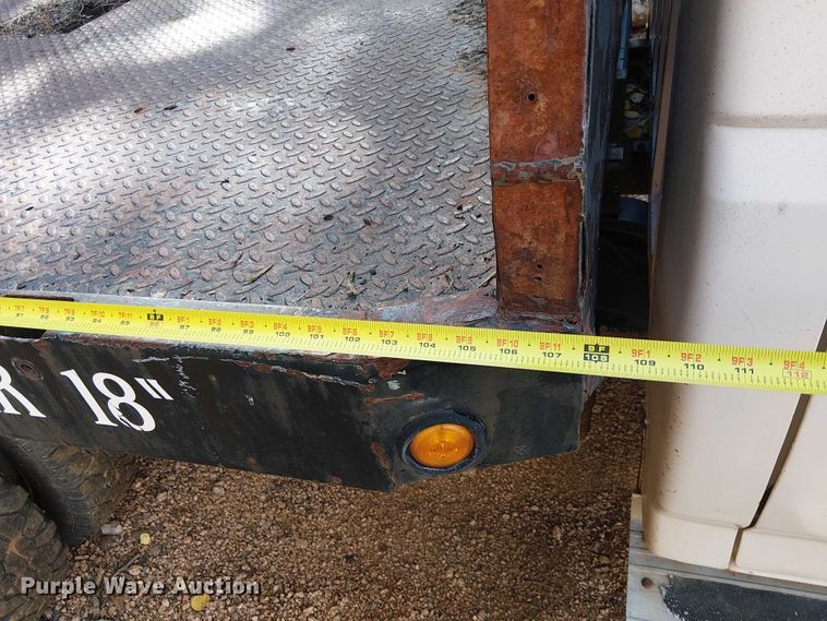 image for item EC1210 1992 Ford F Super Duty dump flatbed truck