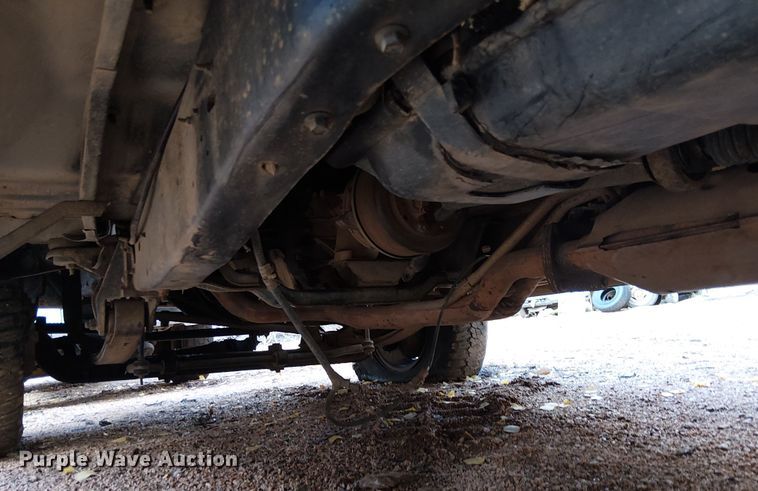 image for item EC1210 1992 Ford F Super Duty dump flatbed truck