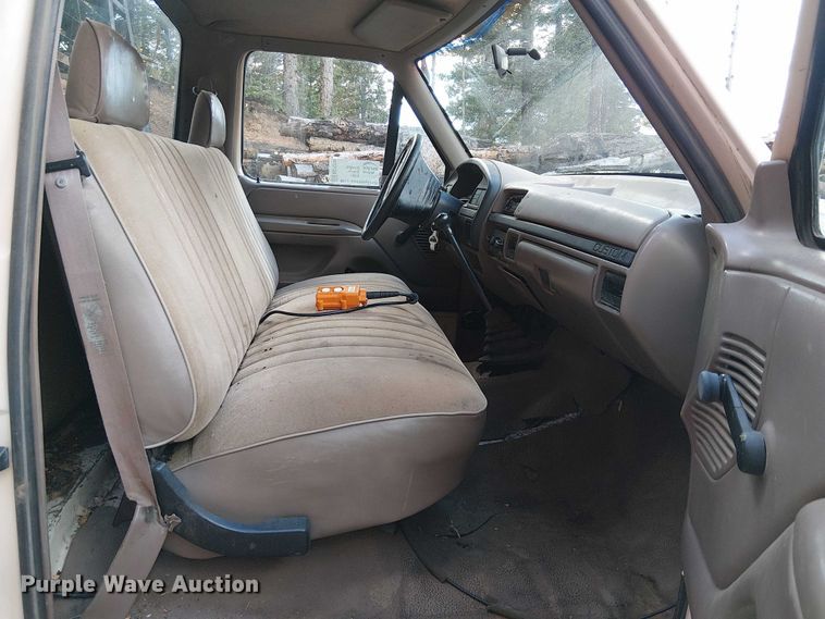 image for item EC1210 1992 Ford F Super Duty dump flatbed truck