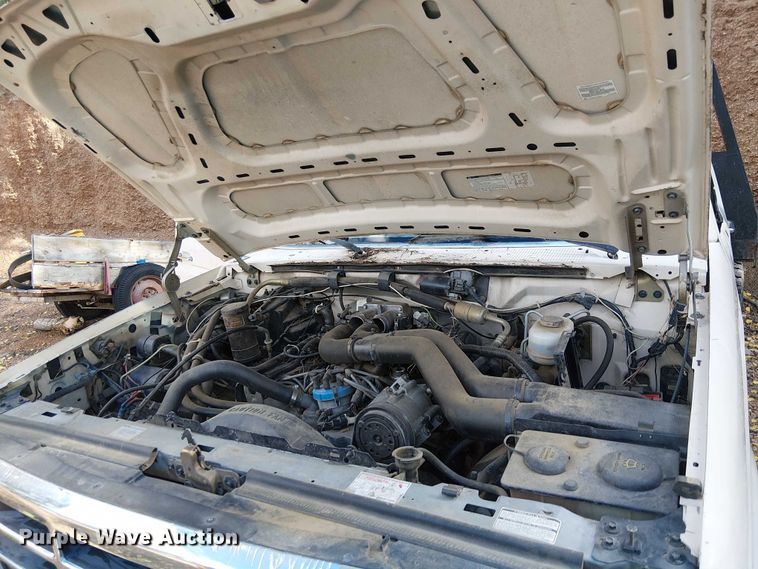 image for item EC1210 1992 Ford F Super Duty dump flatbed truck